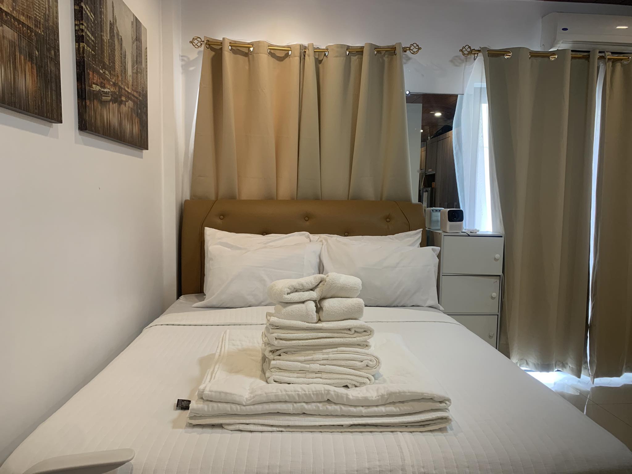 pool villa bed interior